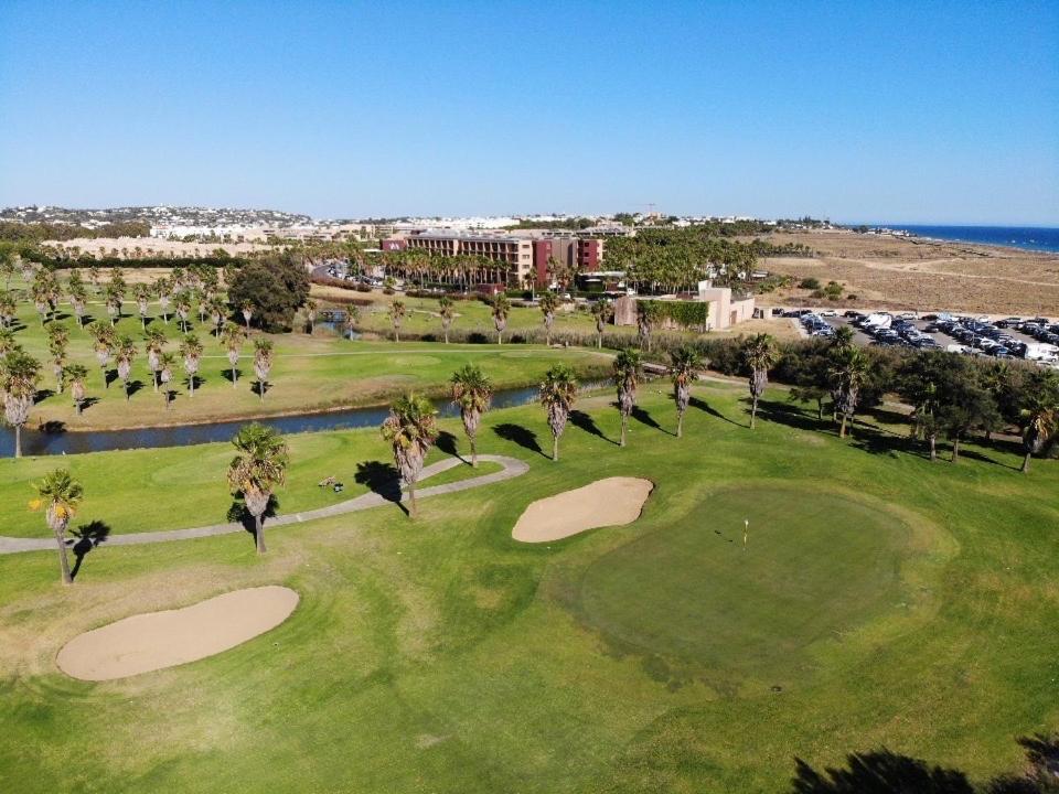 Ambassador Salgados Beach Suites Albufeira Exteriör bild