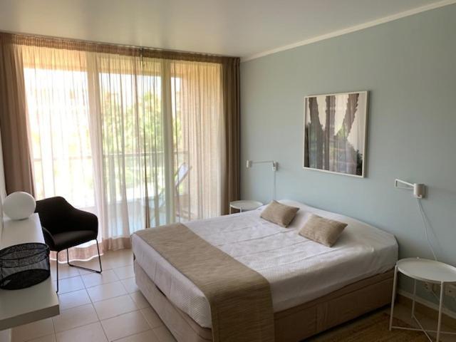 Ambassador Salgados Beach Suites Albufeira Exteriör bild